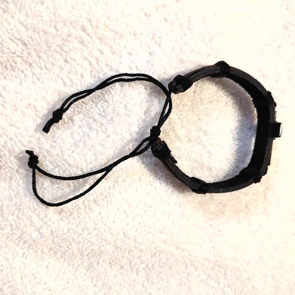Men's Cross Bracelet Size OS - Picture 4 of 6